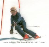 of Daron at Mt Hood Summer Ski Camps from 1985 when he was 12 years old  Daron talks about this new Olympic event here   And for you mogul fans  MHSSC alumni Patrick Deneen will be competing in Men s Moguls  Patrick talks about making the U S