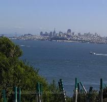 zu einem Leuchtturm gewandert  der den Kapit�nen auch heute noch  per Radar  den Weg weist  um danach im Nachmittagslicht einen wunderbaren Blick �ber San Francisco zu genie�en