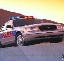 Ford Crown Victoria  Police  2003 r  800x600 1024x768