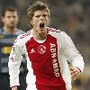 Schuster quiere a estos jugadores ya en el a�o k viene HUNTELAAR  Nombre completo  Klaas Jan Huntelaar  Fecha de nacimiento  12 08 1983  Club  Ajax CRISTIANO RONALDO  Nombre completo  Cristiano Ronaldo dos Santos Aveiro  Fecha de nacimiento  05 02 1985  Club  Manchester United