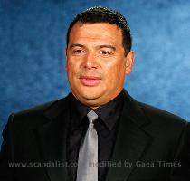 Principal Carlos Mencia