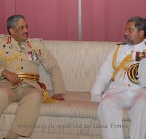 The newly appointed Commander of the Sri Lanka Navy Vice Admiral Thisara Samarasinghe paid a courtesy call on the Chief of Defence Staff General Sarath Fonseka today  17th July 2009  at the