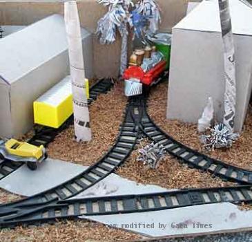 BUILDING A LAYOUT IN INDIA WITH DETERMINATION AND CREATIVITY Ryan DeVries was transferred from Michigan  USA to Chennai  India for a one year assignment  Noting that model railways were seldom encountered in India and hobby shops virtually unknown  he