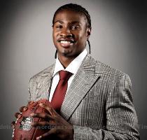 Bernard Berrian takes time to pose for a portrait while visiting the NFL Network set Thursday   Ben Liebenberg   NFL com  Vikings WR Bernard Berrian stopped by to chat with NFL com readers