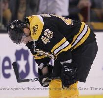 Late Goal Lifts Blue Jackets Over Bruins