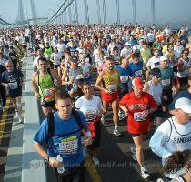 by 40 musical bands spread over the 42 km route  A total of 600 000 $ in prize money are given to the best runners  The winner of the race receives 100 000 $ plus a new car  New York City Marathon 2005