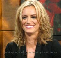 Taylor Schilling Shows No  Mercy  In New NBC Show Actress Taylor Schilling stopped by the studio to talk about her starring role as Nurse Veronica Callahan on the new one hour NBC medical drama Mercy